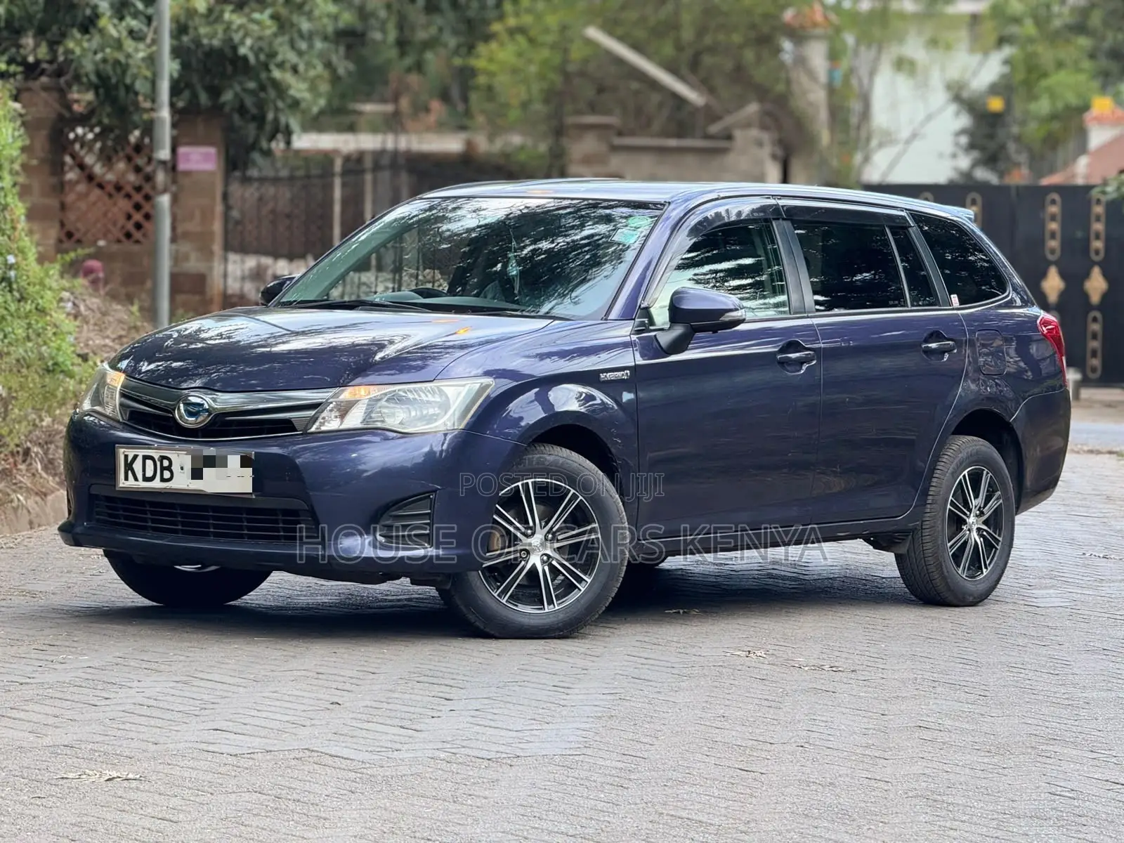 Toyota Corolla Fielder 2013 Blue