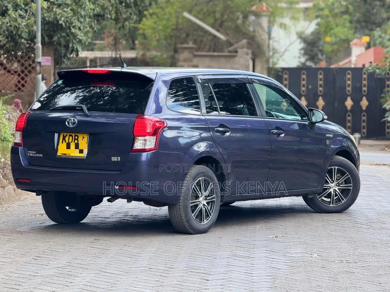 Toyota Corolla Fielder 2013 Blue