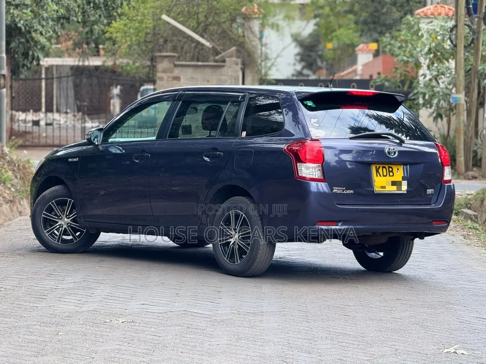 Toyota Corolla Fielder 2013 Blue