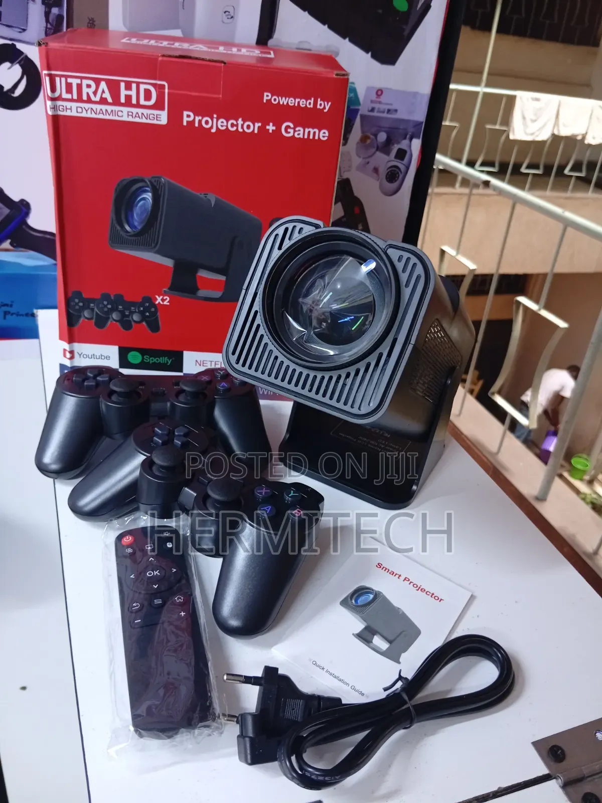 HY320 Smart Android Projector for Family Gaming and Fun