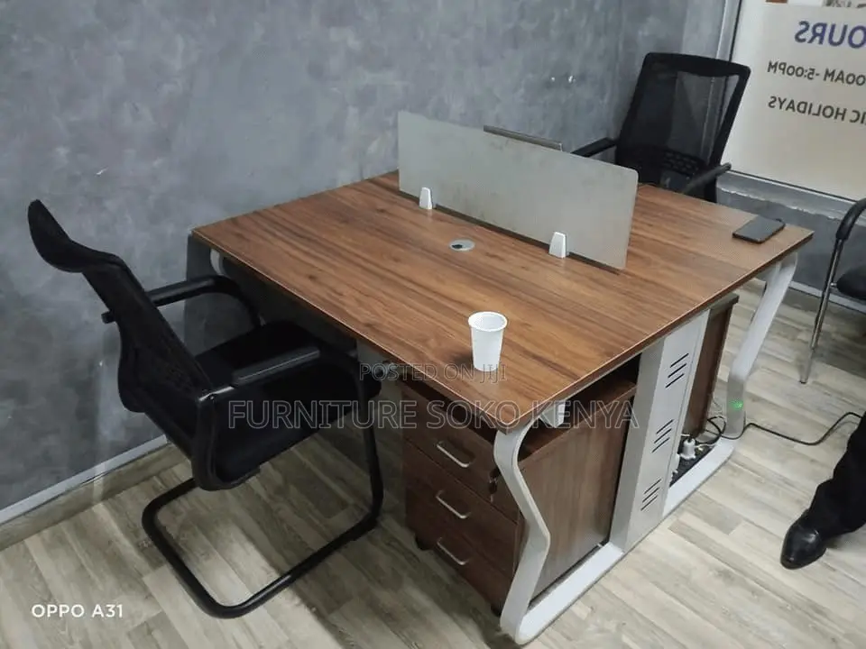 Office Desk : 2-Way Shared Office Workstation