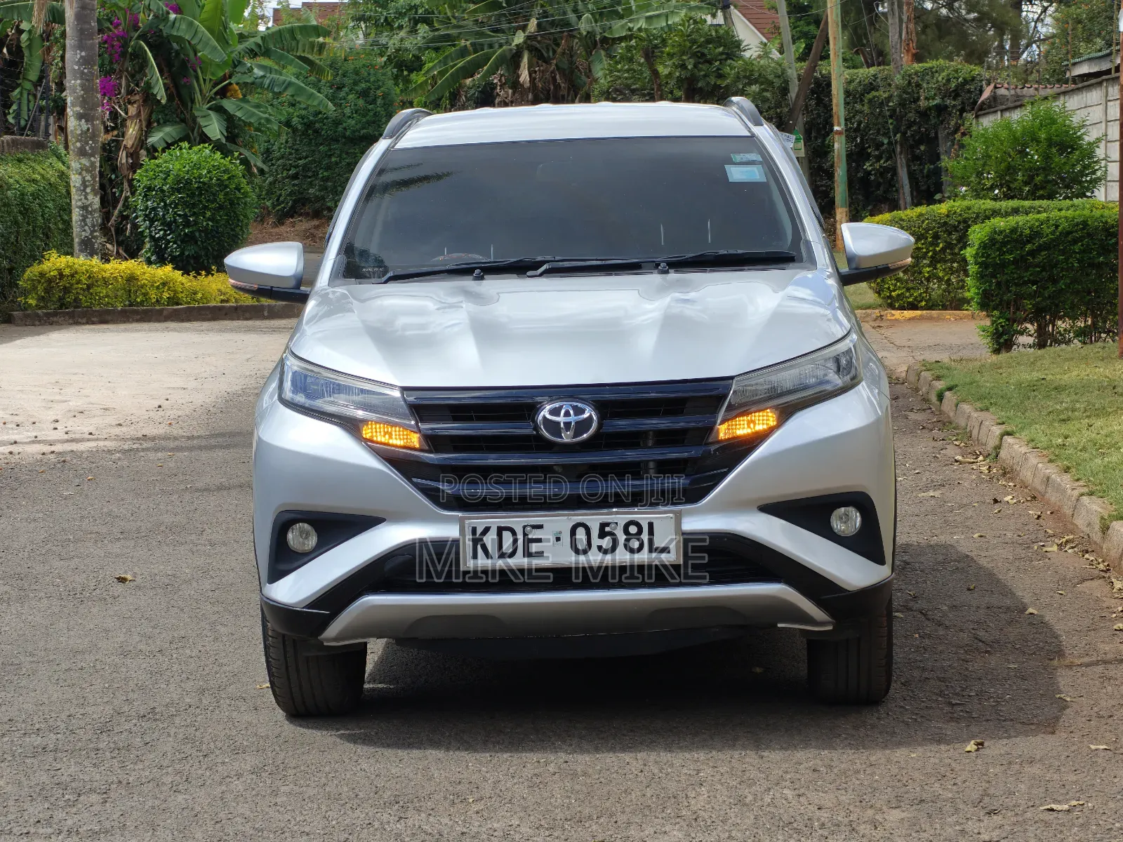 Toyota Rush 2021 Silver