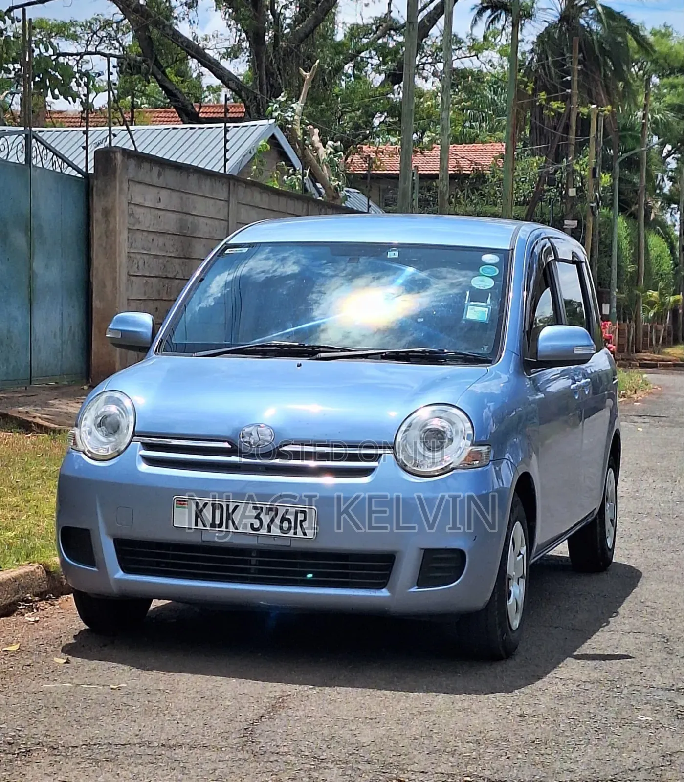 Toyota Sienta 2015 Blue