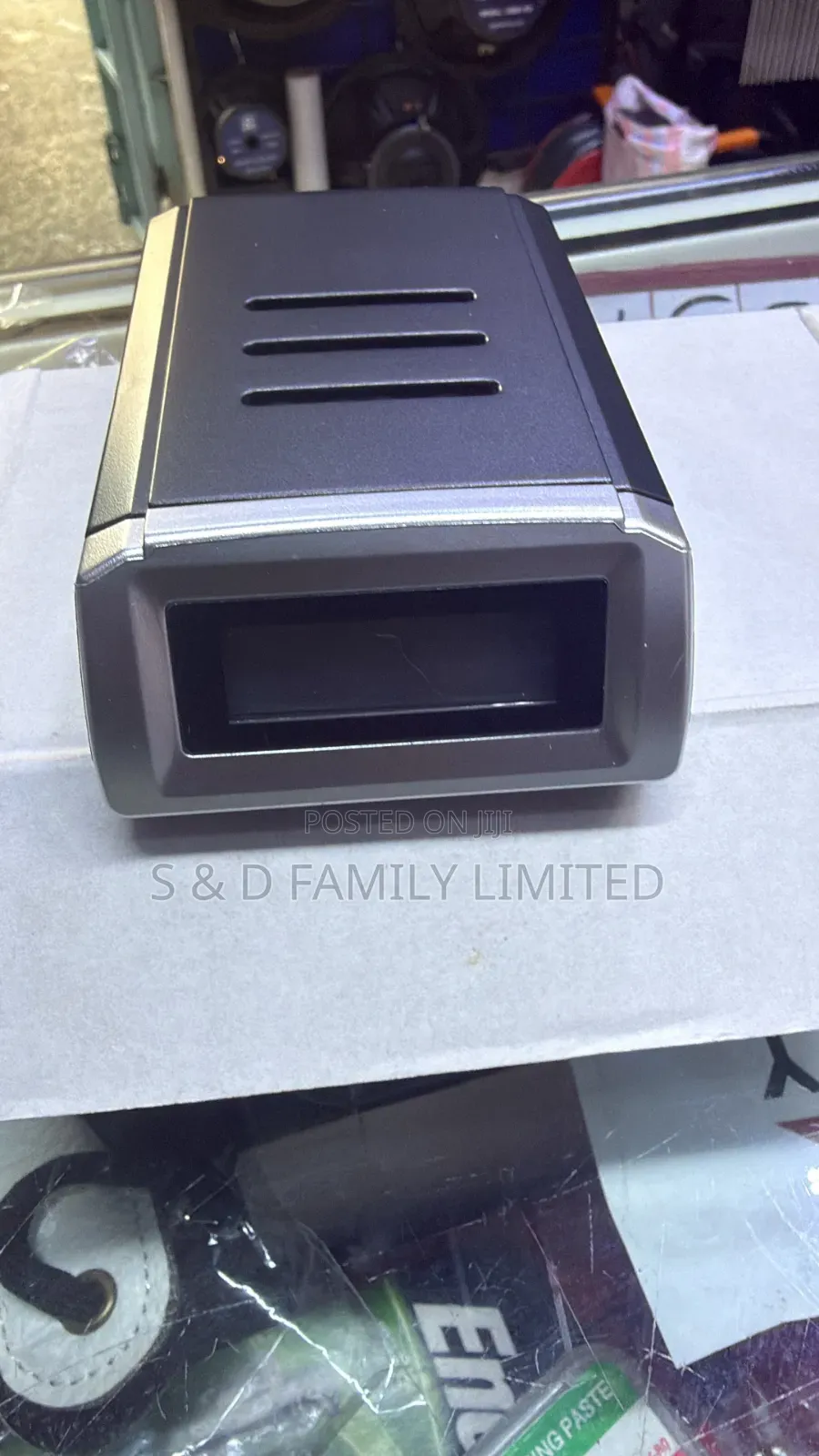 4-Slot Smart Battery Charger for 1.2V AA & AAA Rechargeable Batteries