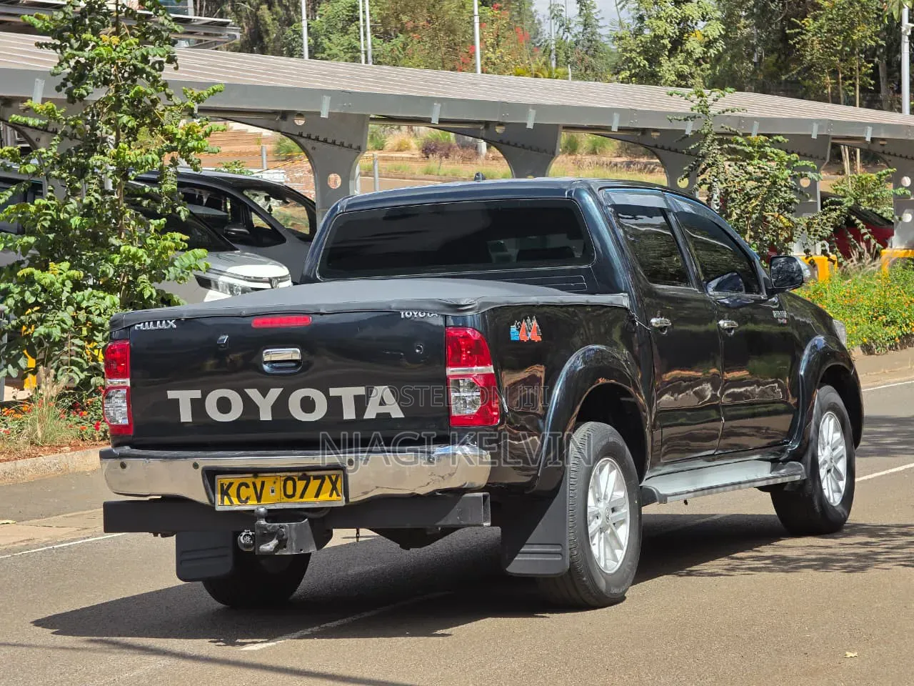 Toyota Hilux 3.0 D-4D 4x4 2012 Green