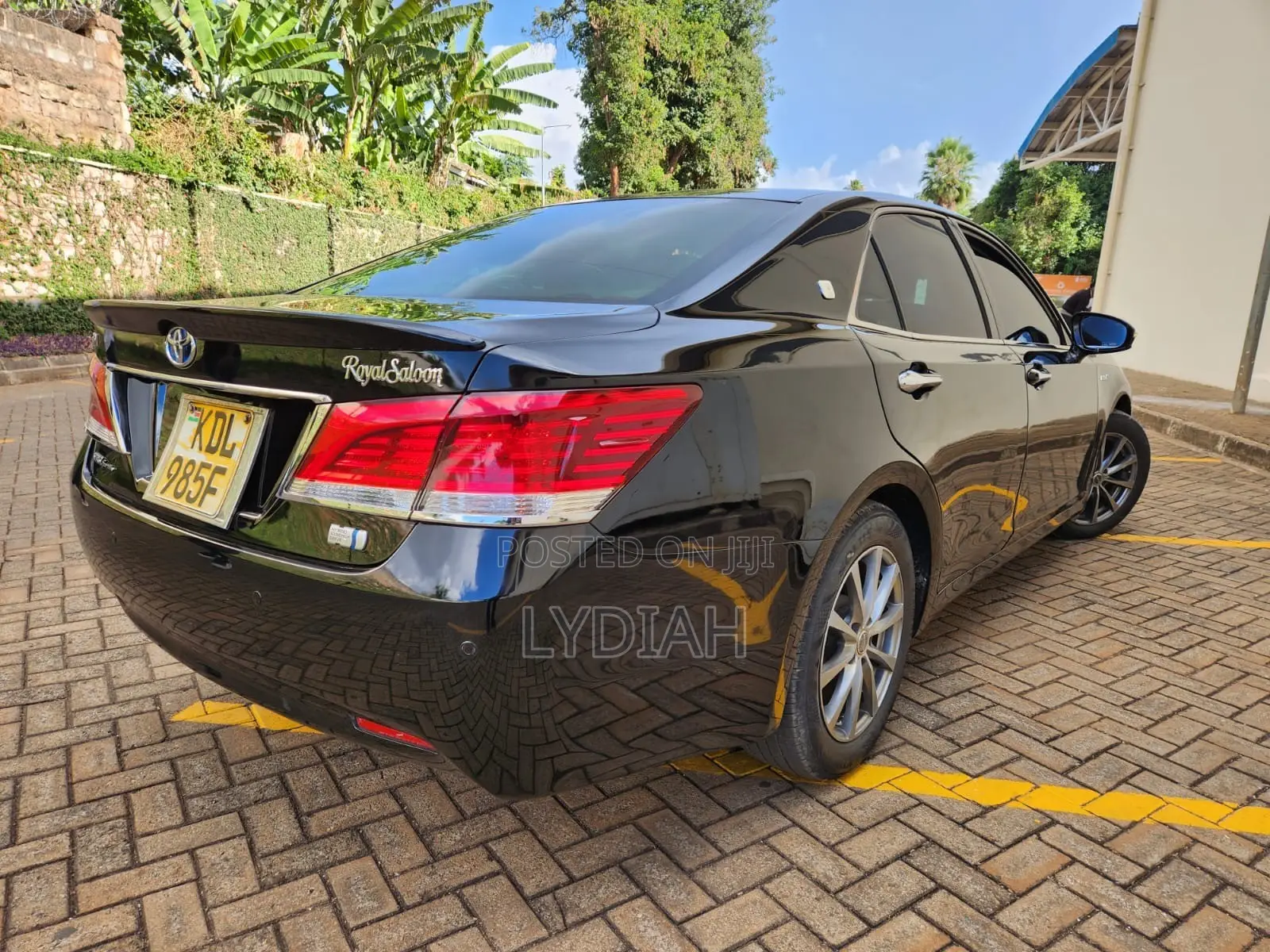 Toyota Crown 2015 Black