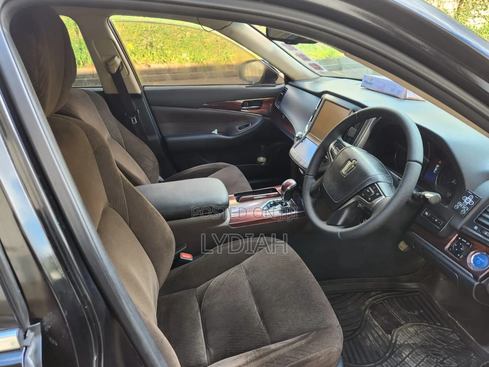 Toyota Crown 2015 Black