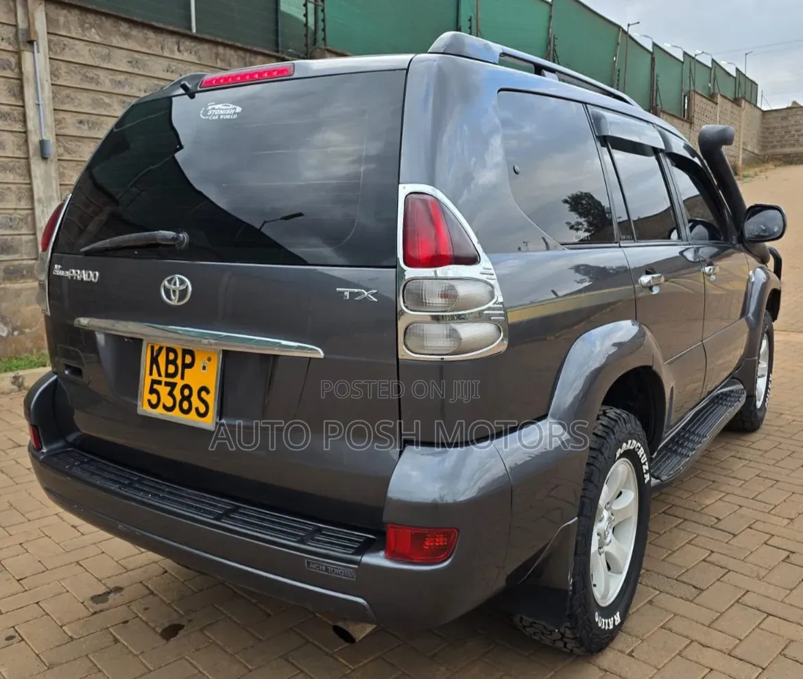 Toyota Land Cruiser Prado 2006 Gray