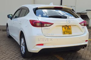 Mazda Axela 2016 White