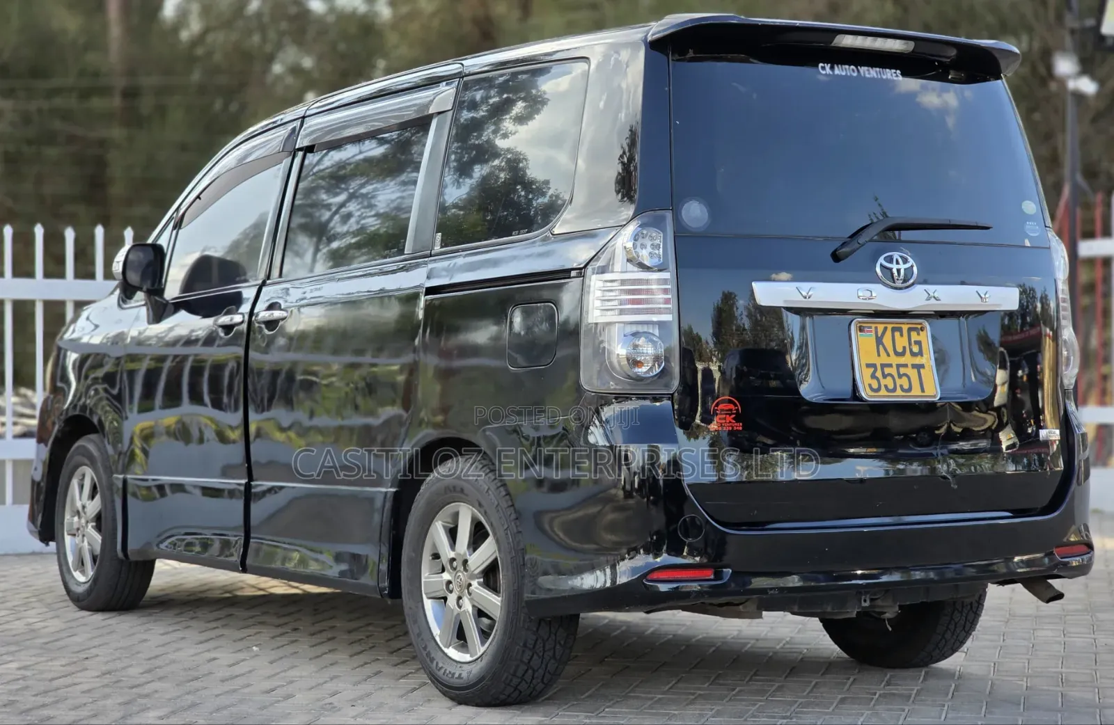 Toyota Voxy ZS 2WD 7-Seater 2009 Black
