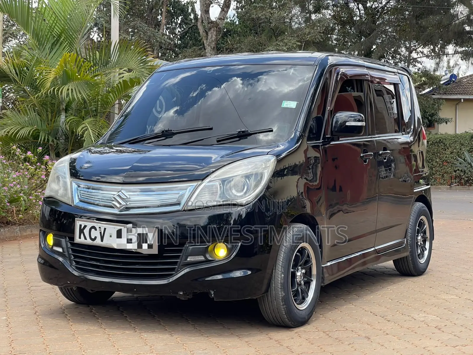 Suzuki Solio 2012 Black