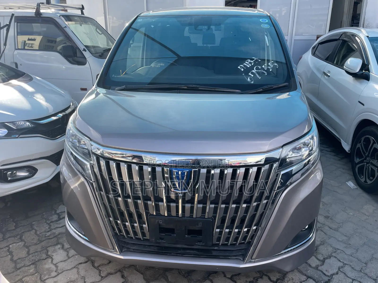 Toyota Esquire 1.8 FWD Hybrid (7 seater) 2019 Gray
