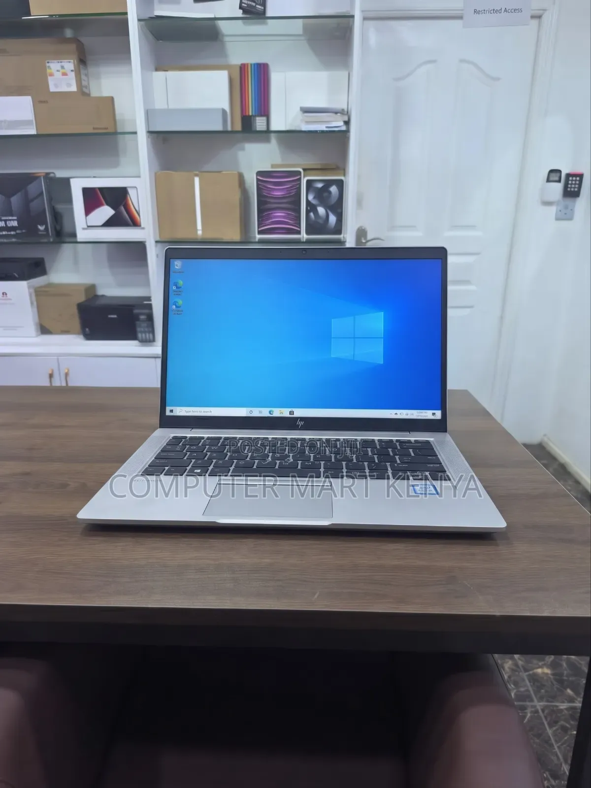 New Laptop HP EliteBook 845 G10 16GB AMD Ryzen 5 SSD 512GB