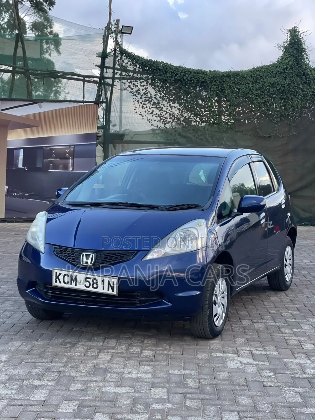 Honda Fit Automatic 2010 Blue