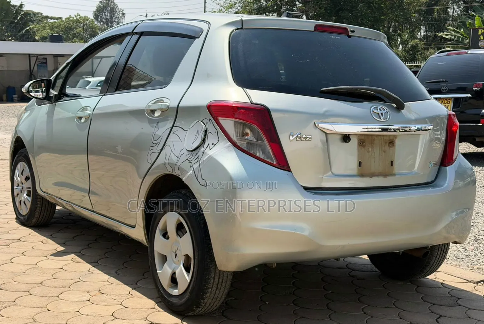 Toyota Vitz 1.3 FWD 3dr 2014 Green