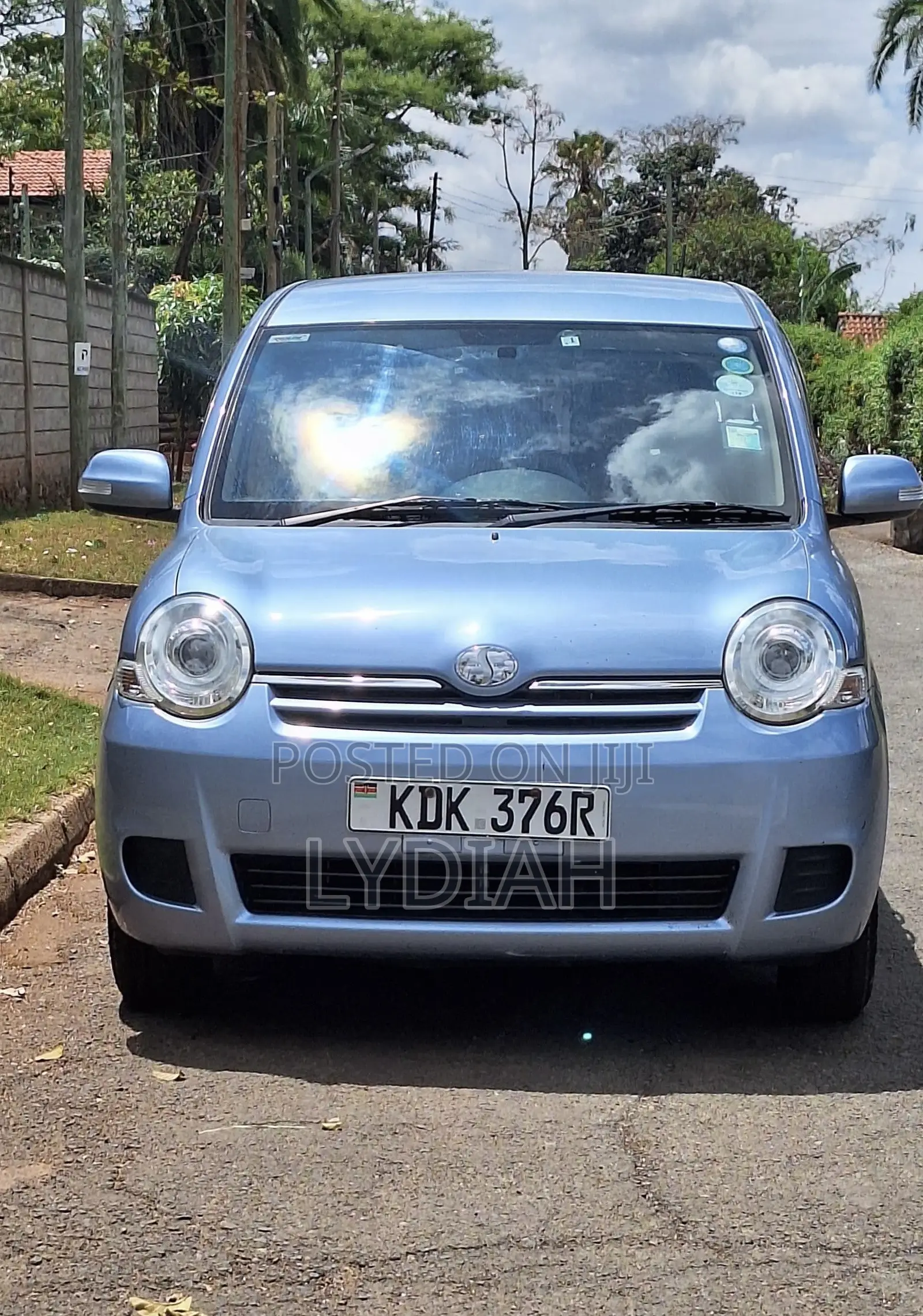 Toyota Sienta 2015 Blue