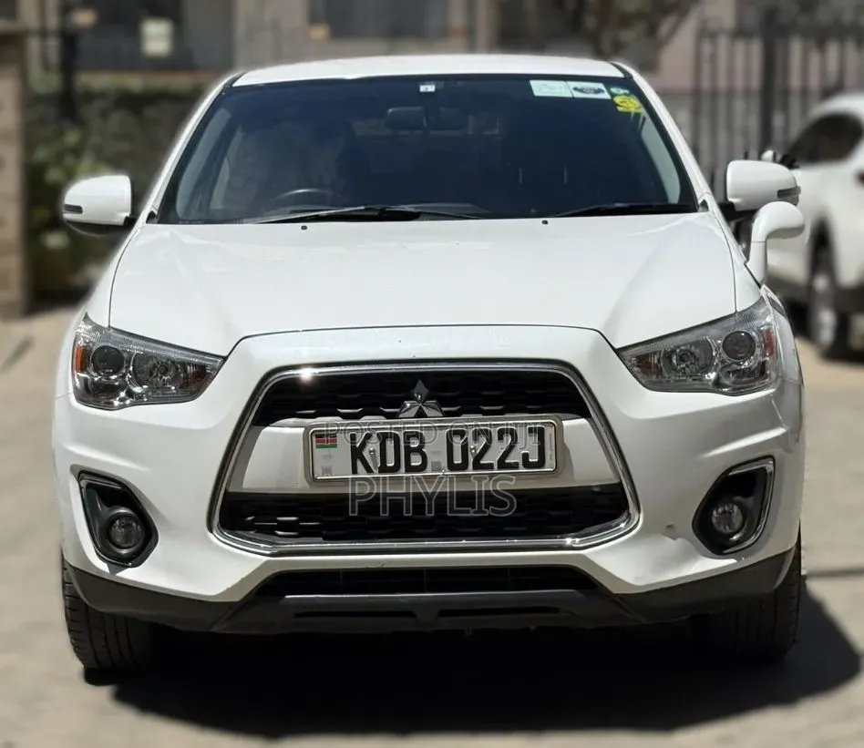 Mitsubishi RVR 2013 White