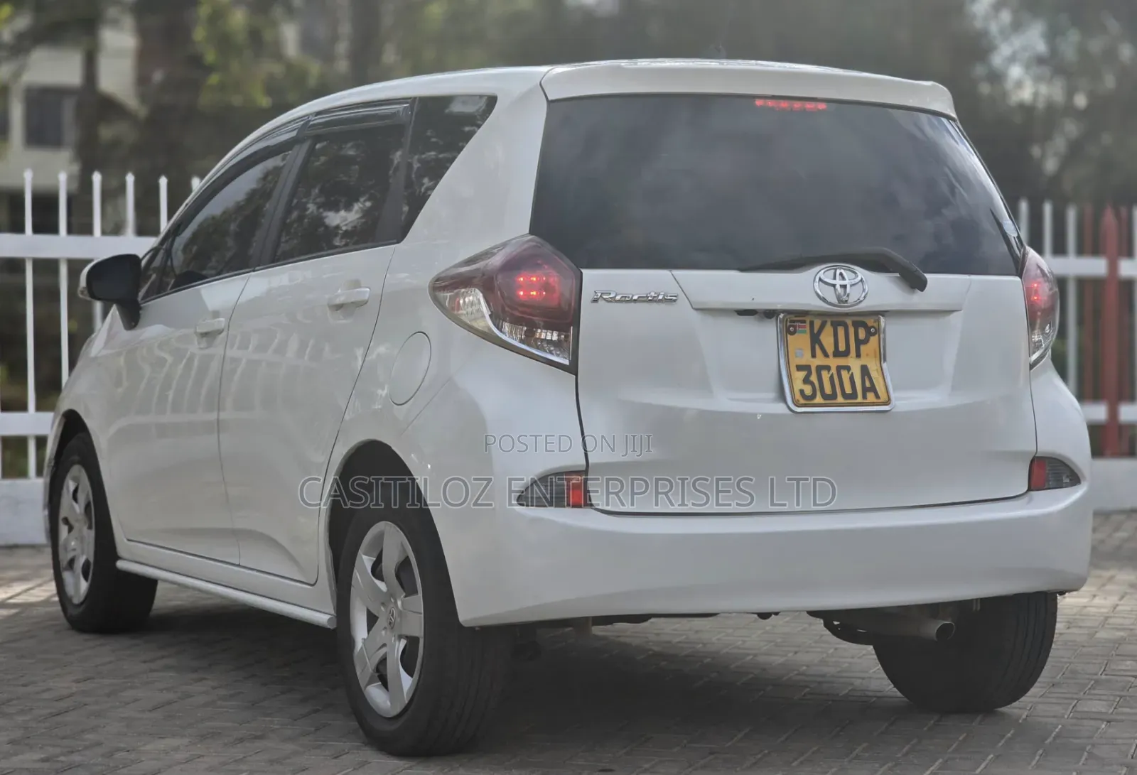 Toyota Ractis 1.5 FWD 2016 White