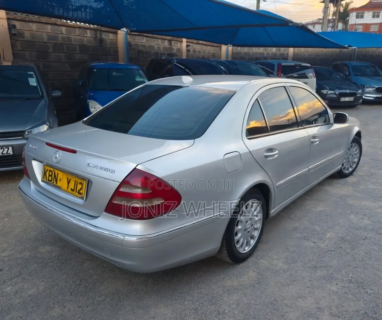 Mercedes-Benz E200 2005 Silver