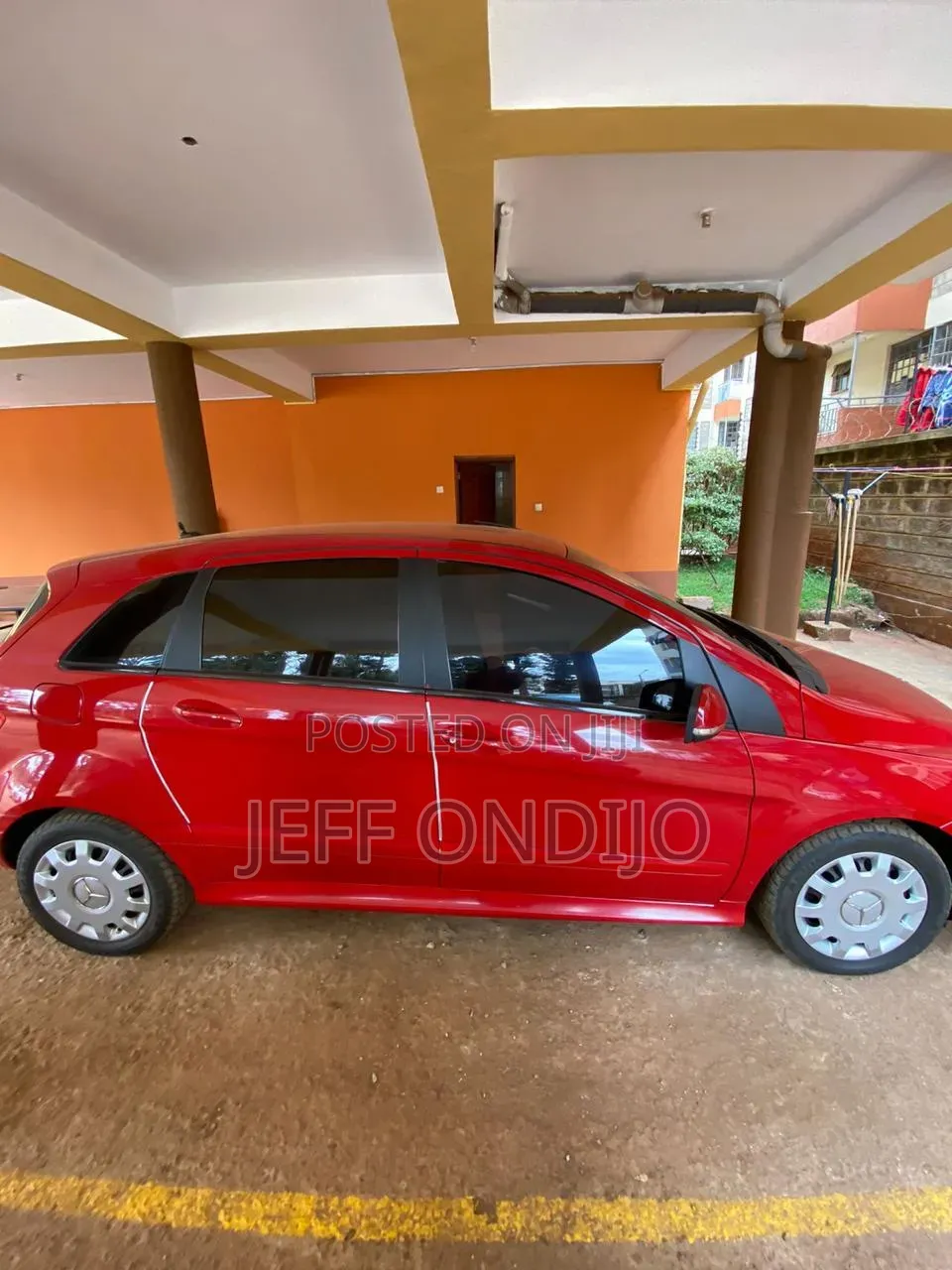 Mercedes-Benz B-Class 2010 Red