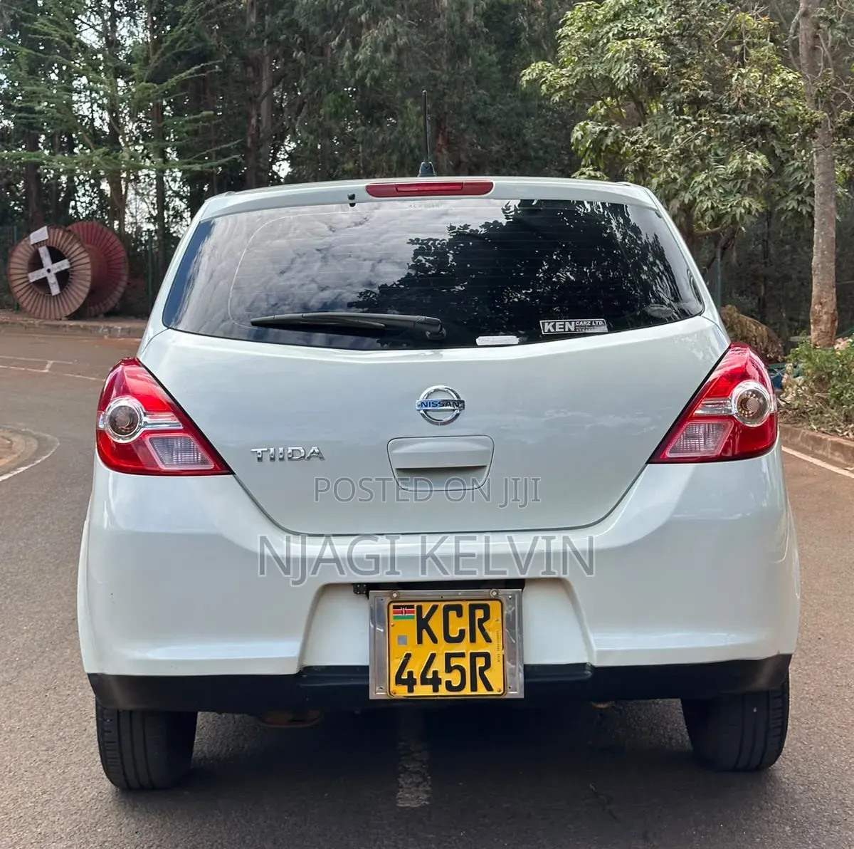 Nissan Tiida 2011 White