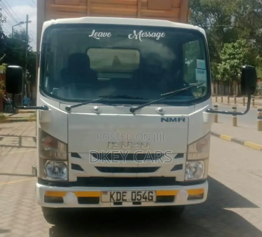 Isuzu NMR 2022