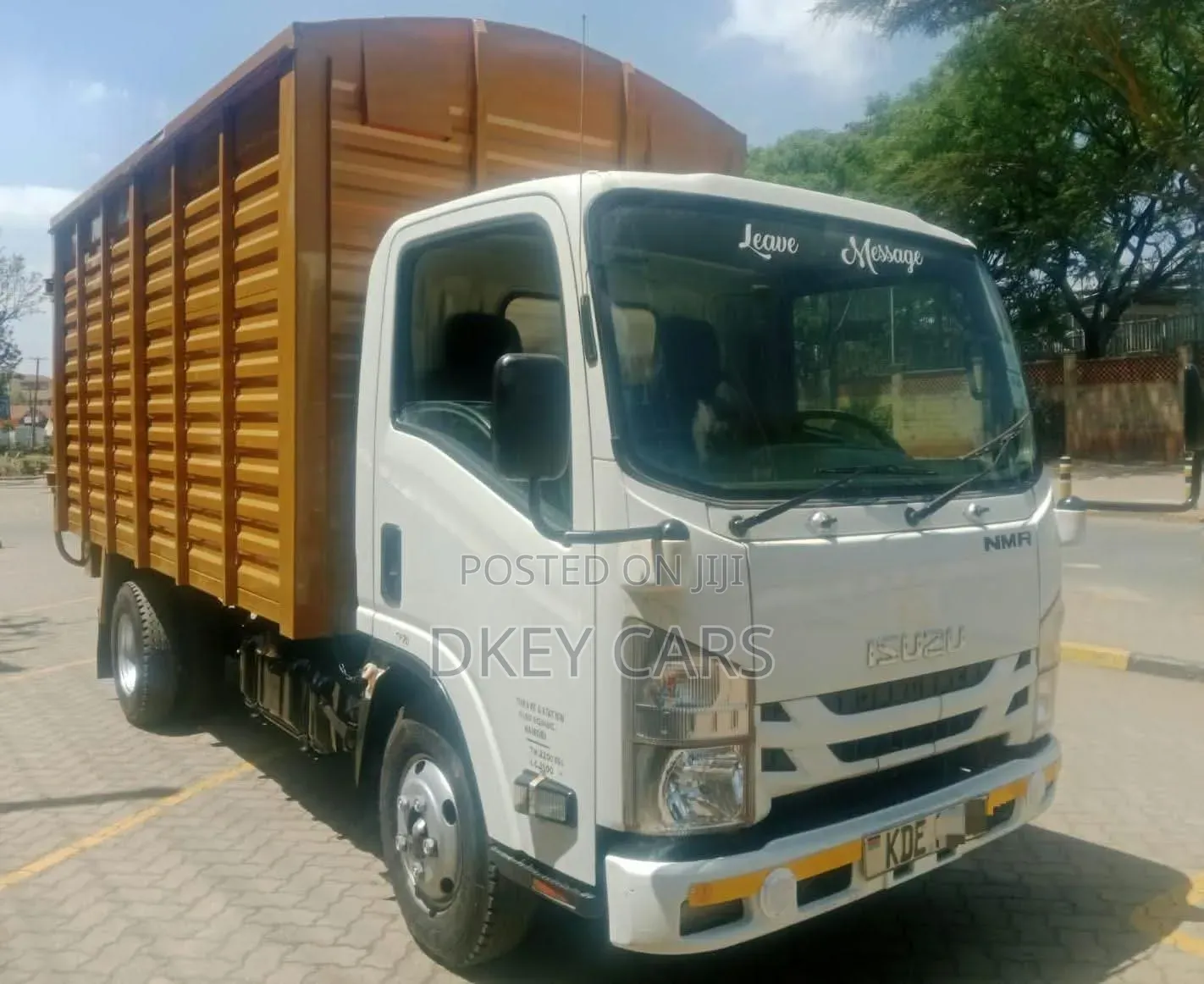 Isuzu NMR 2022