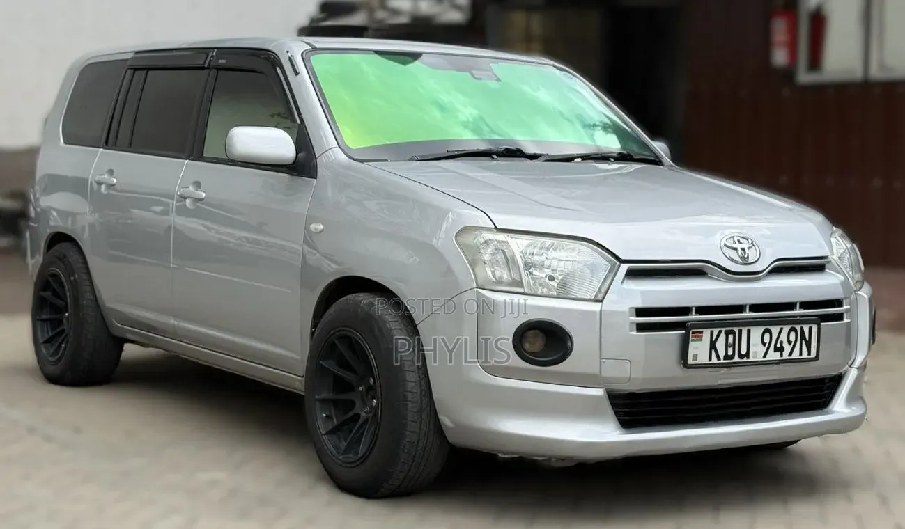Toyota Succeed 2018 Silver