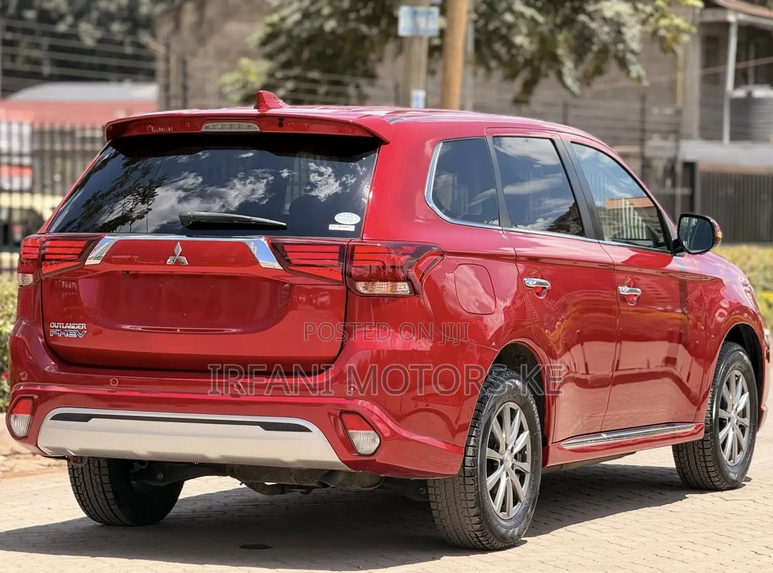 Mitsubishi Outlander 2.0 PHEV AWD 2019 Red
