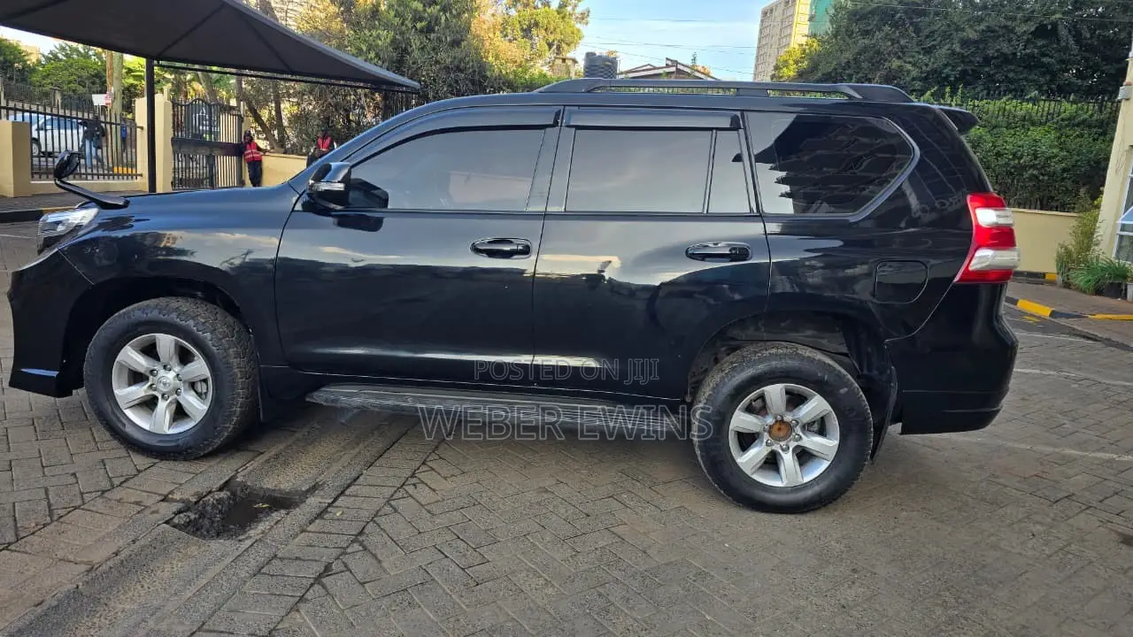 Toyota Land Cruiser Prado 2.7 VVT-i 2015 Black