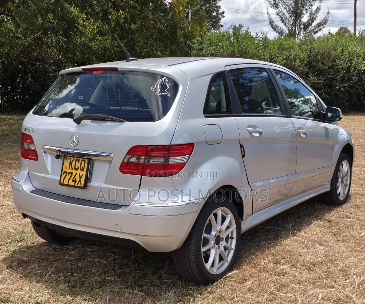 Mercedes-Benz B-Class 2012 Silver