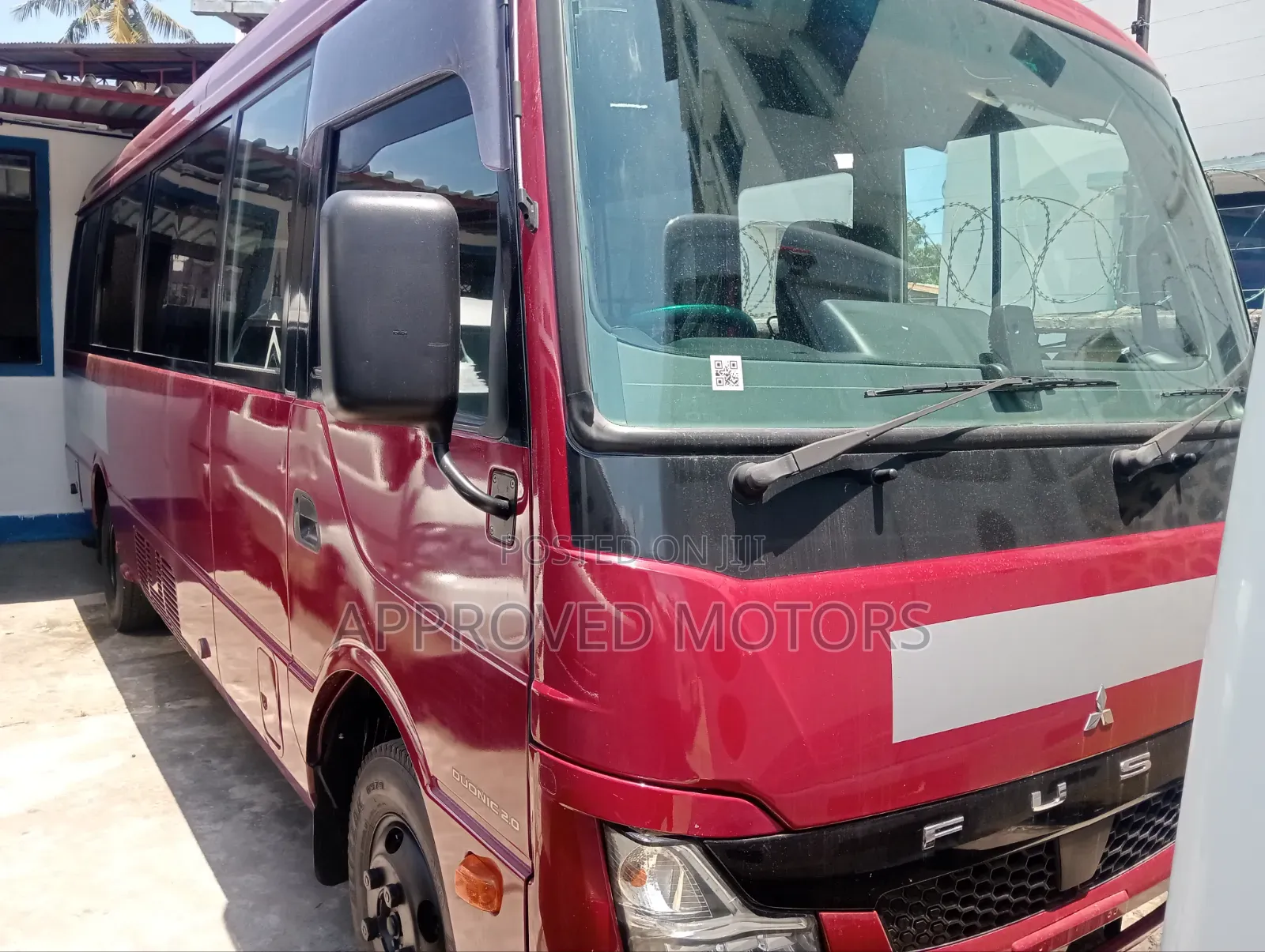 Mitsubishi Fuso Rosa 2019 Red