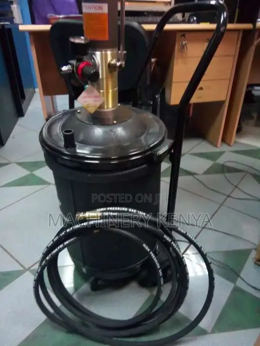 Germany Pneumatic Grease Bucket