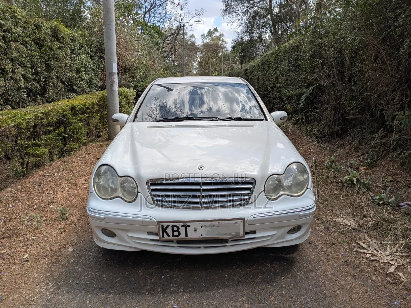 Mercedes-Benz C240 2.6 RWD 2005 White