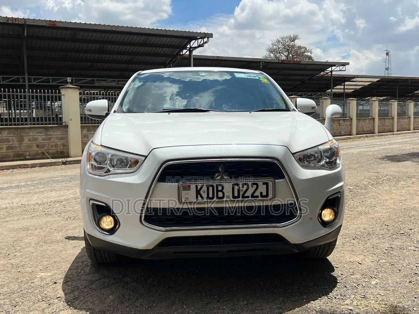Mitsubishi RVR 2013 White