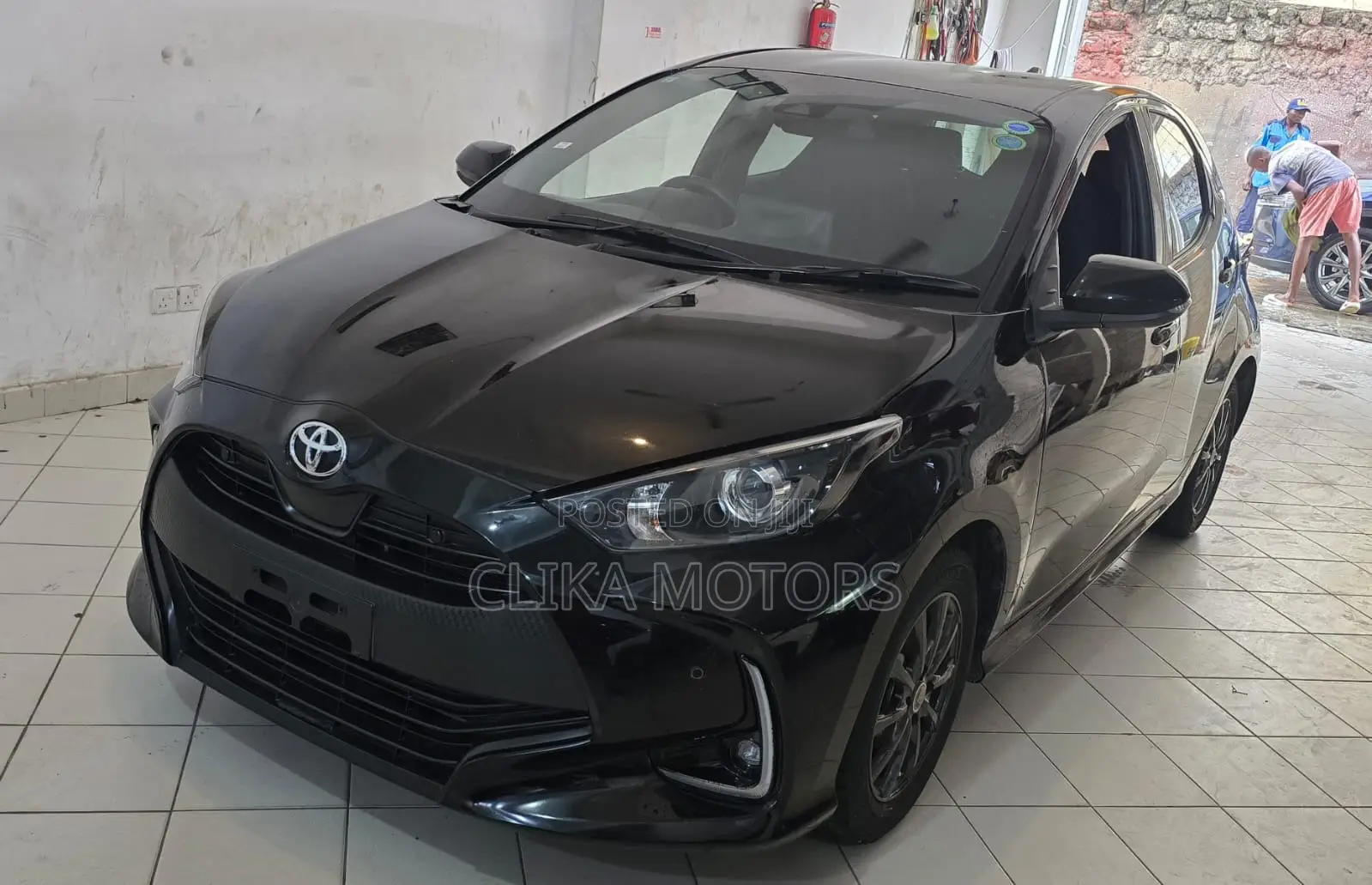 Toyota Yaris 1.5 Sedan L 2020 Black