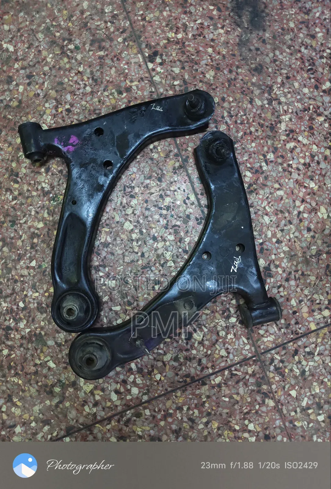 Suzuki Escudo J20 Control Arm