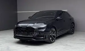 Audi RS Q8 2021 Black