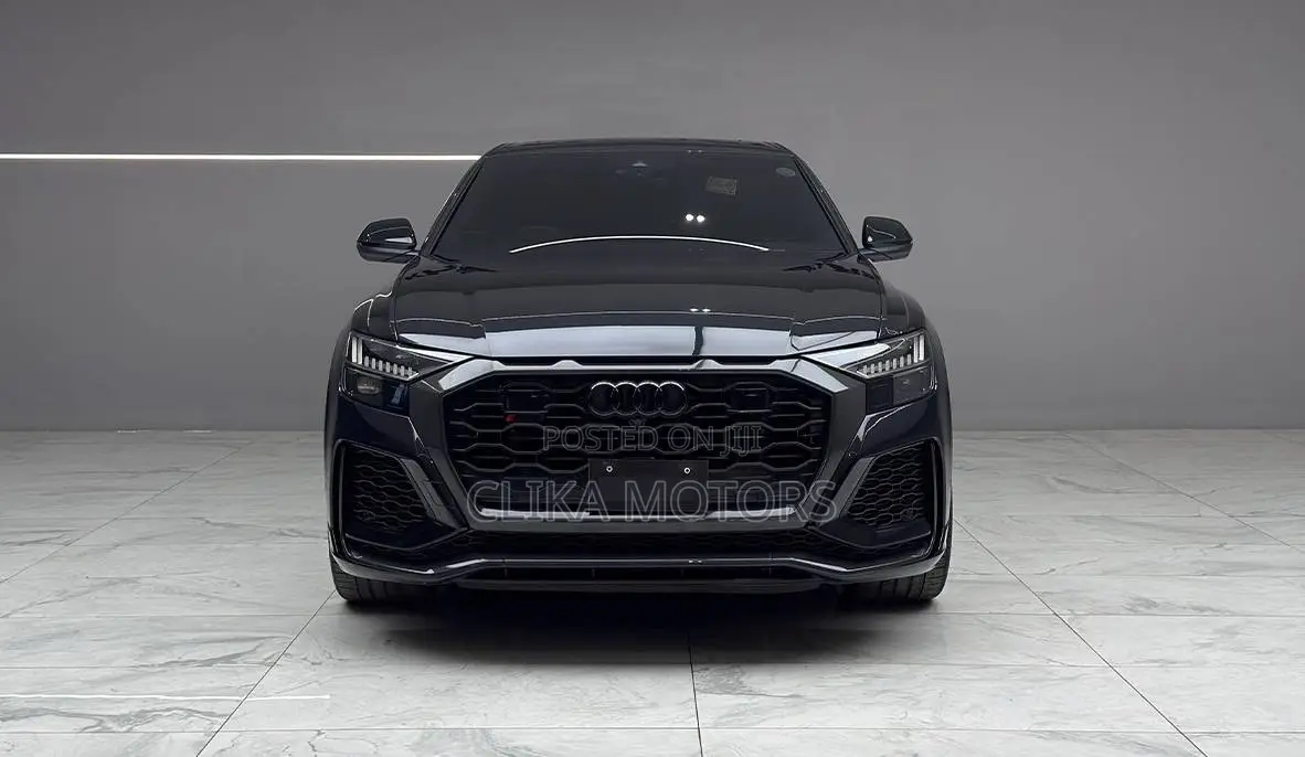 Audi RS Q8 2021 Black