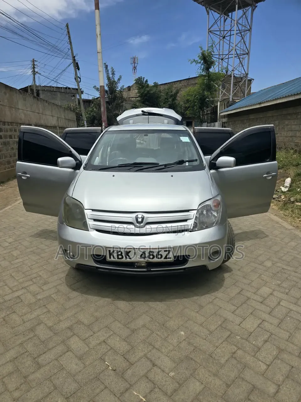 Toyota IST 2005 Silver