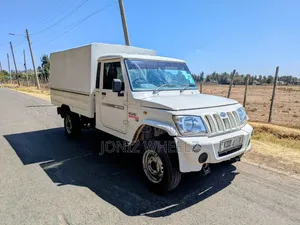 Mahindra Scorpio 2021 White