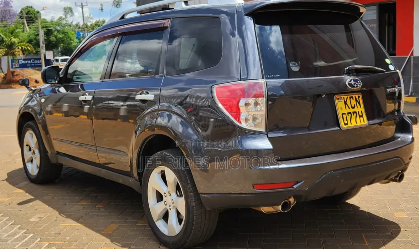 Subaru Forester 2010 Burgundy