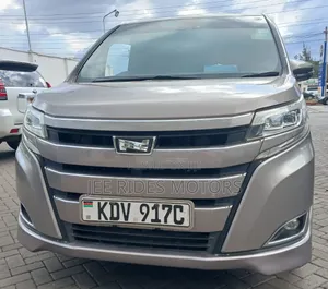 Toyota Noah 2018 Brown