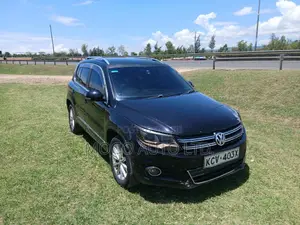 Volkswagen Tiguan 2012 Black