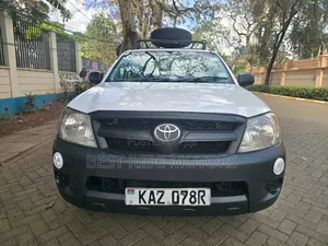 Toyota Hilux 2007 White