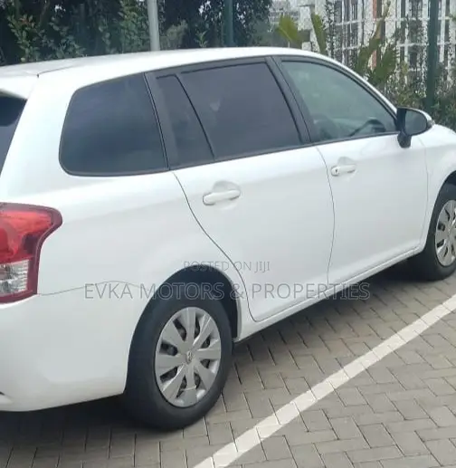 Toyota Corolla Fielder 2014 White