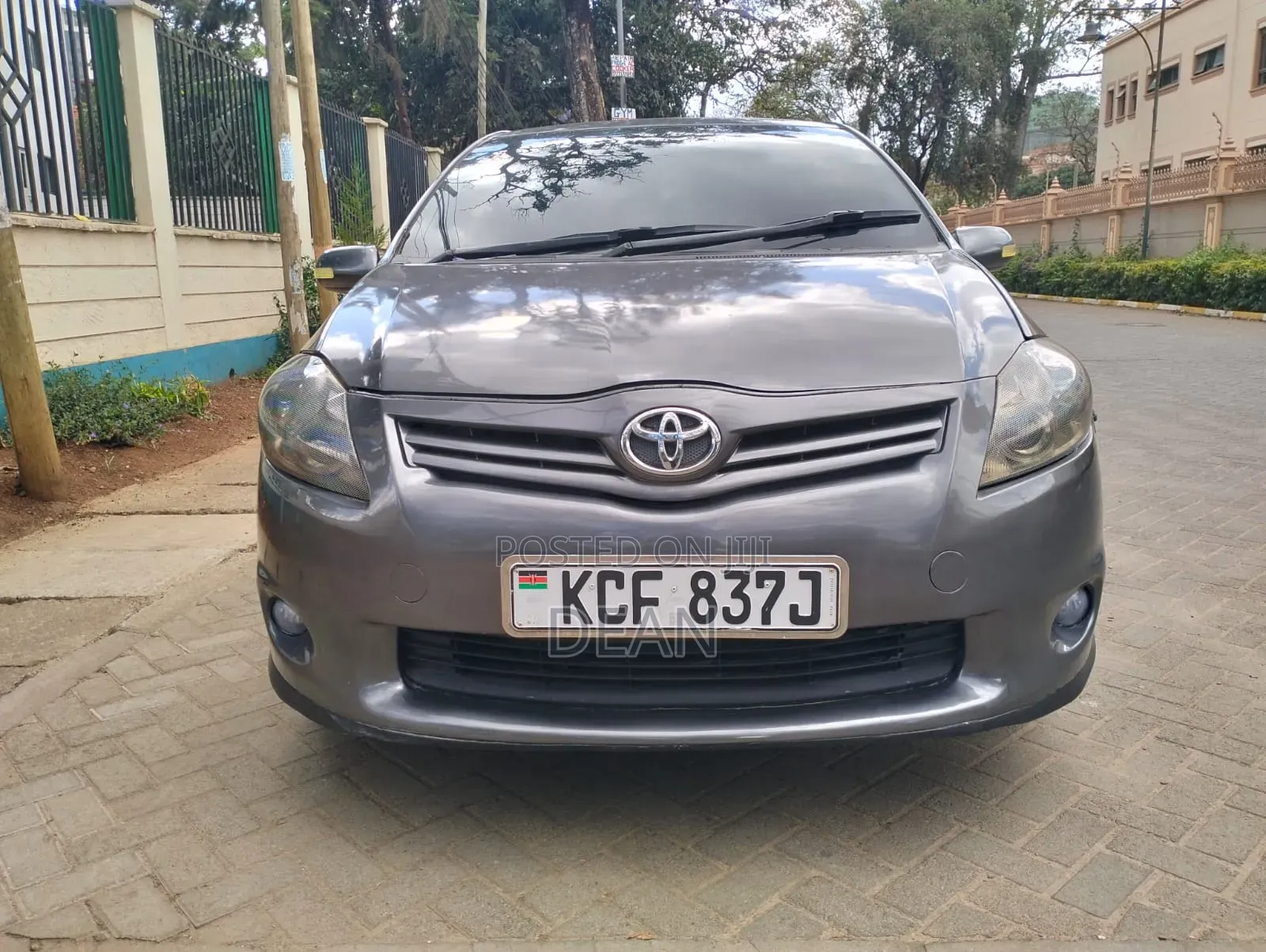 Toyota Auris 2009 Gray