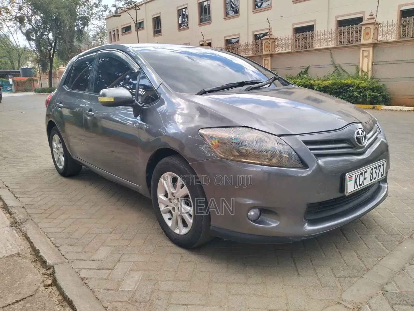 Toyota Auris 2009 Gray