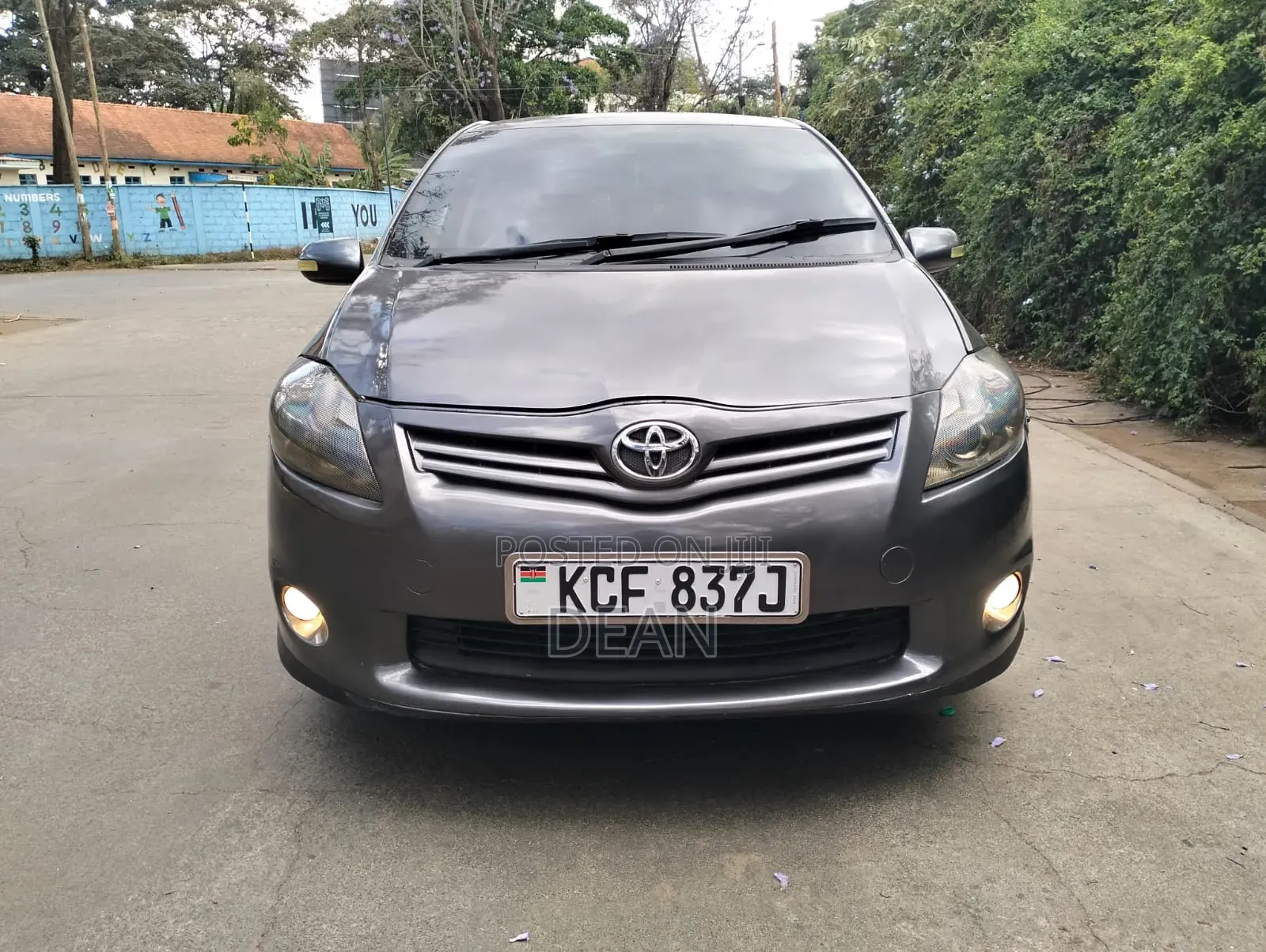 Toyota Auris 2009 Gray