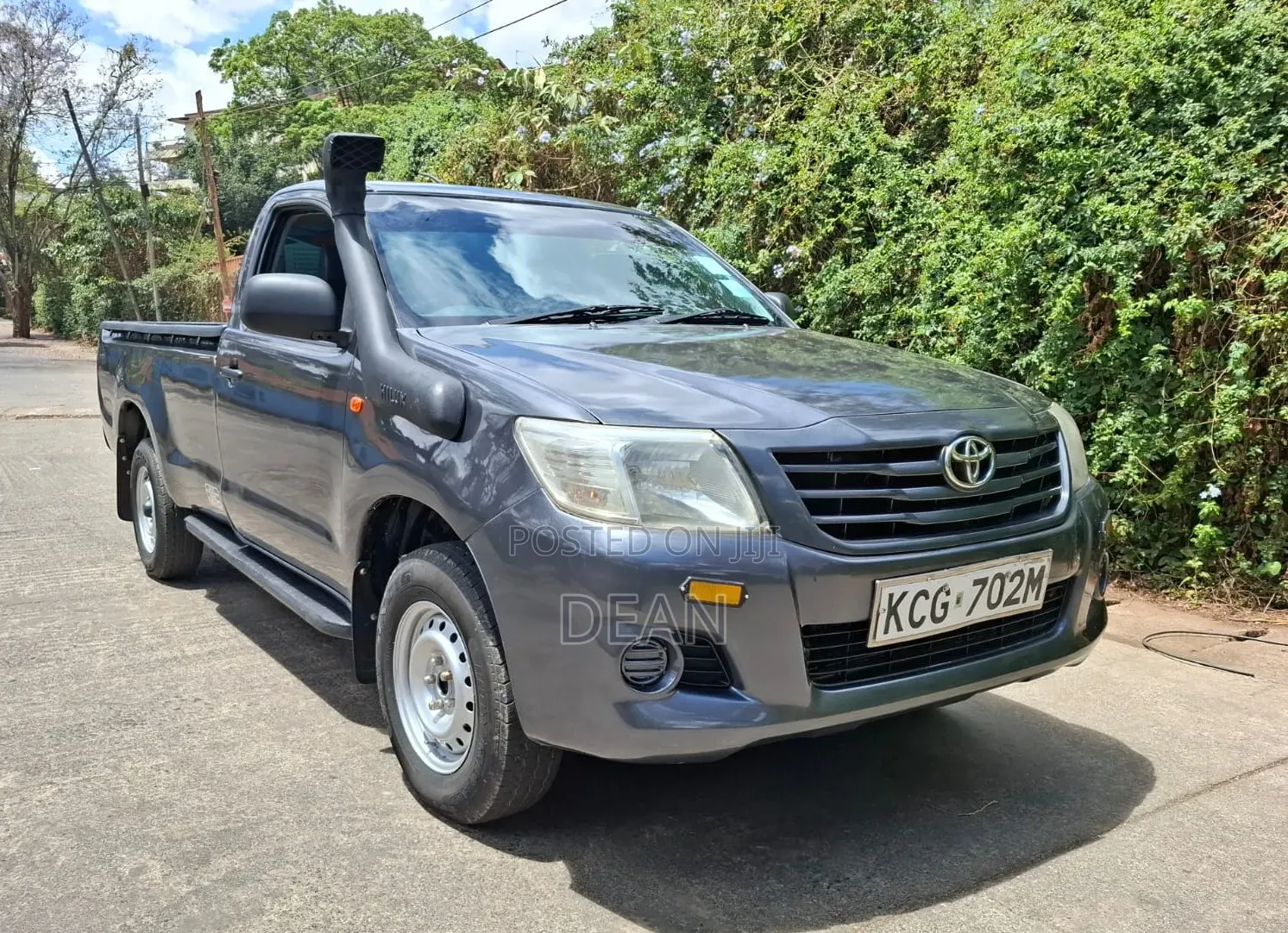 Toyota Hilux 2014 Gray